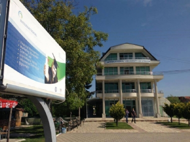 Struga niversitesi